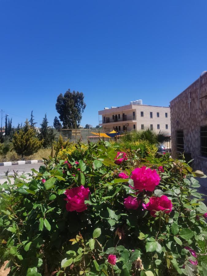 Madaba Camp Resort Eksteriør bilde